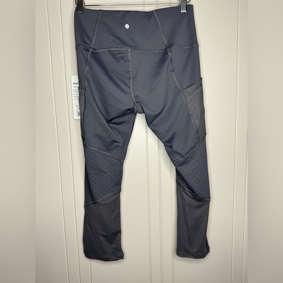 NWT LAYER 8 PHOENIX RISING LEGGINGS WOMEN'S S CAPRI YOGA CUTOUTS GRAY - Picture 6 of 10